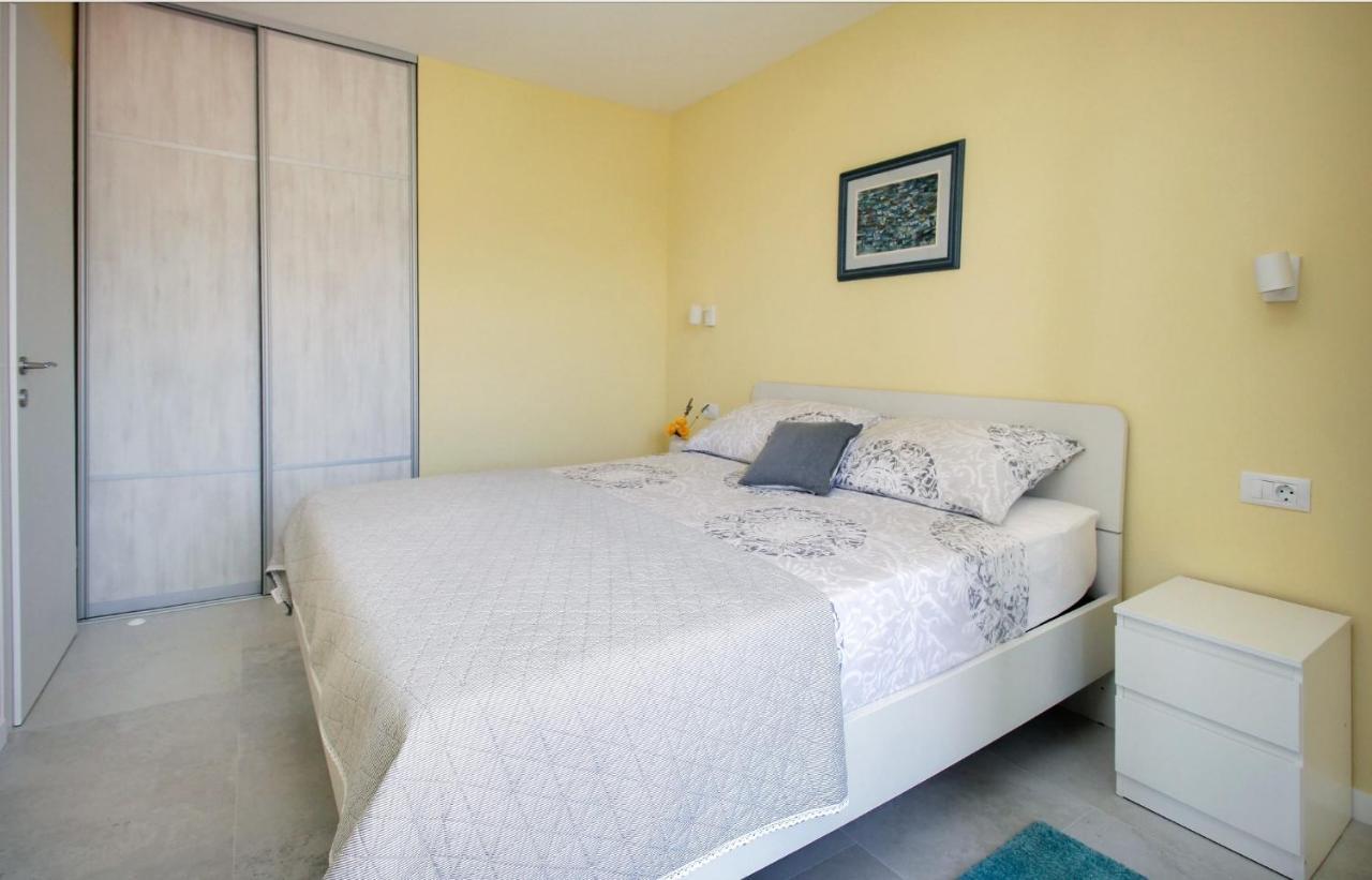 מולונאט Apartment Levanat מראה חיצוני תמונה