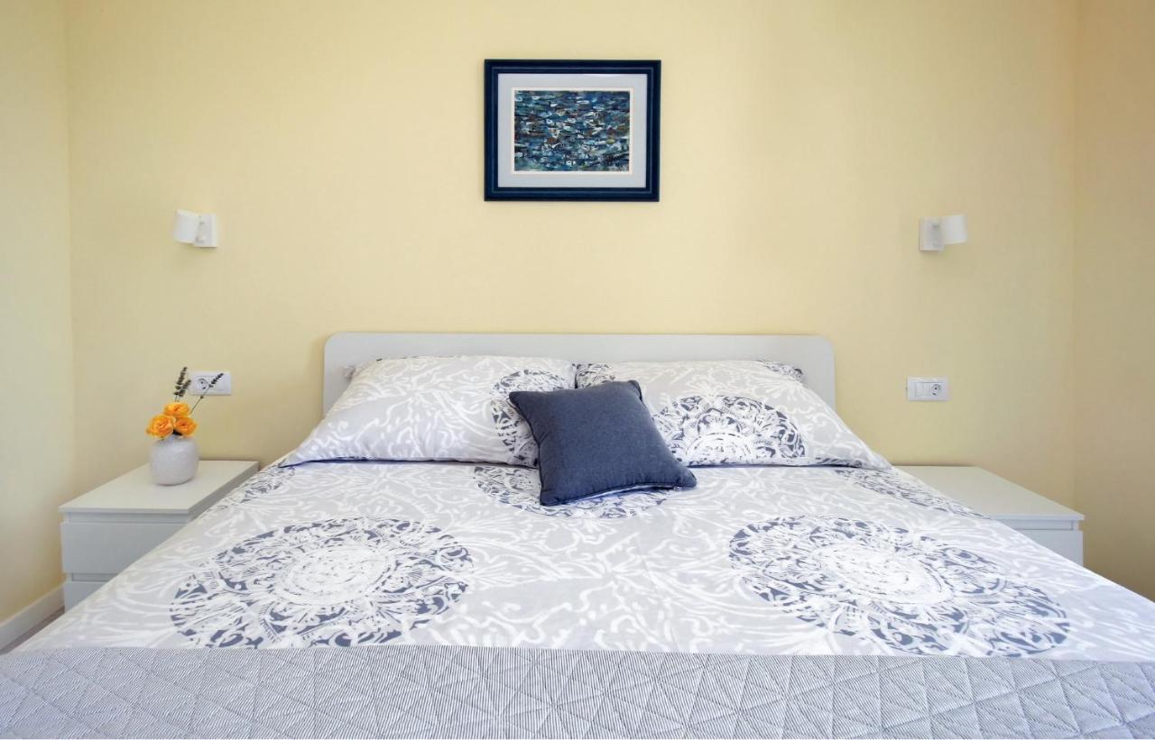 מולונאט Apartment Levanat מראה חיצוני תמונה